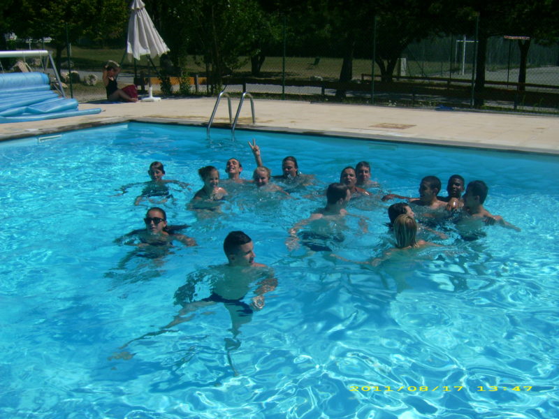 Piscine pour les séjours jeunes des Blacouas